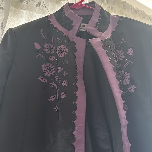 Two pieces suite pants and blazer - Picture 2 of 3